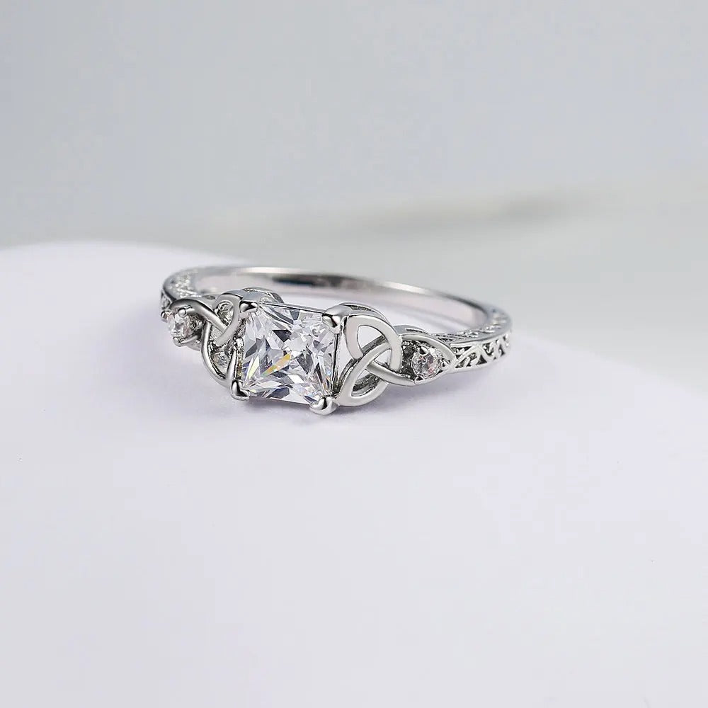 Silver Centre Square Gem Knot Design Ring